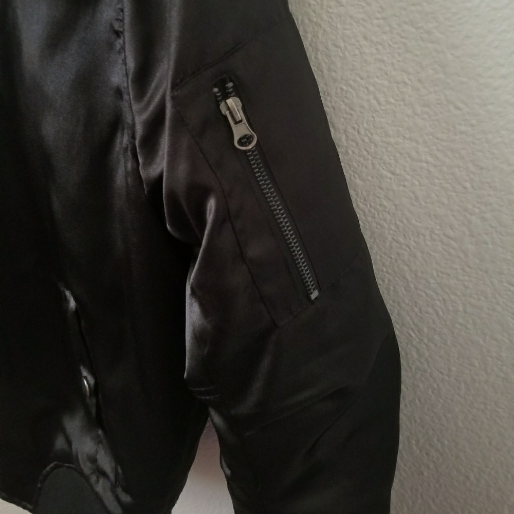 Bomber Jacket - Picture 3 of 4